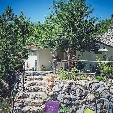 Robinson Haus Ivan * Μακάρσκα