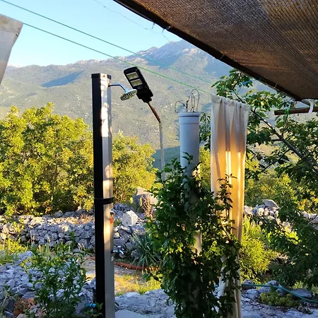 Robinson Haus Ivan No Electricity Dağ evi Makarska